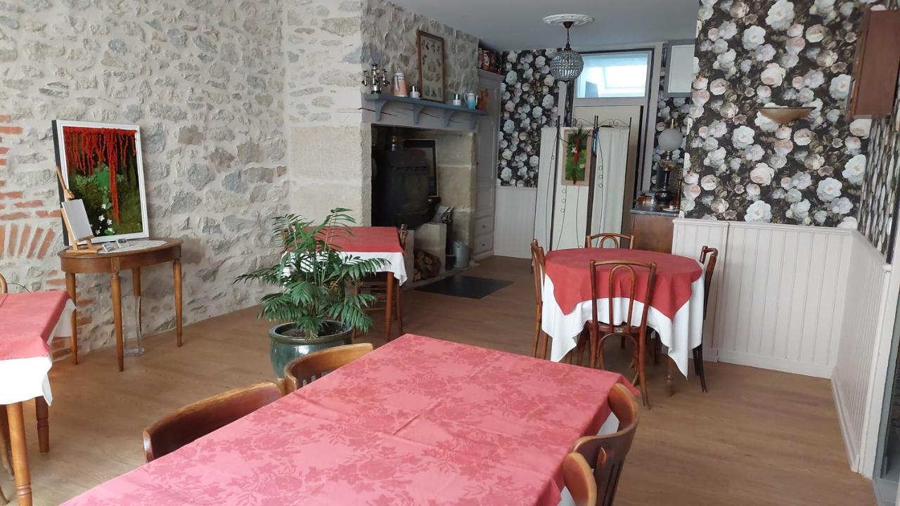 Auberge De La Tradition Correze Bagian luar foto