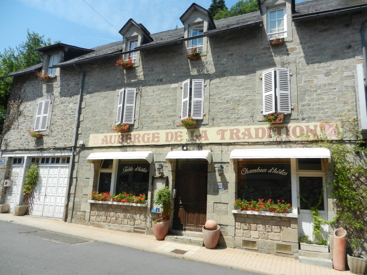 Auberge De La Tradition Correze Bagian luar foto